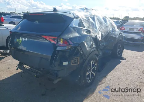 2025 Kia Sportage Ex z USA, uszkodzony, nr VIN KNDPV3DF5S7354025